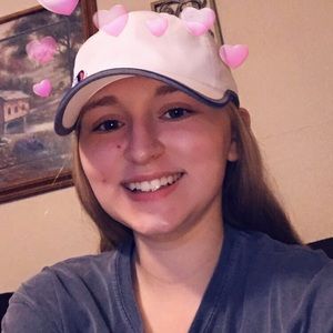 Meet your Posher, Kayla